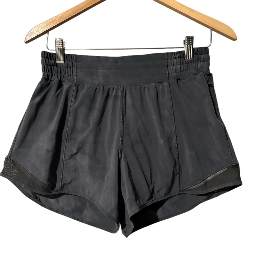 Lululemon hotty hot 4” high rise.